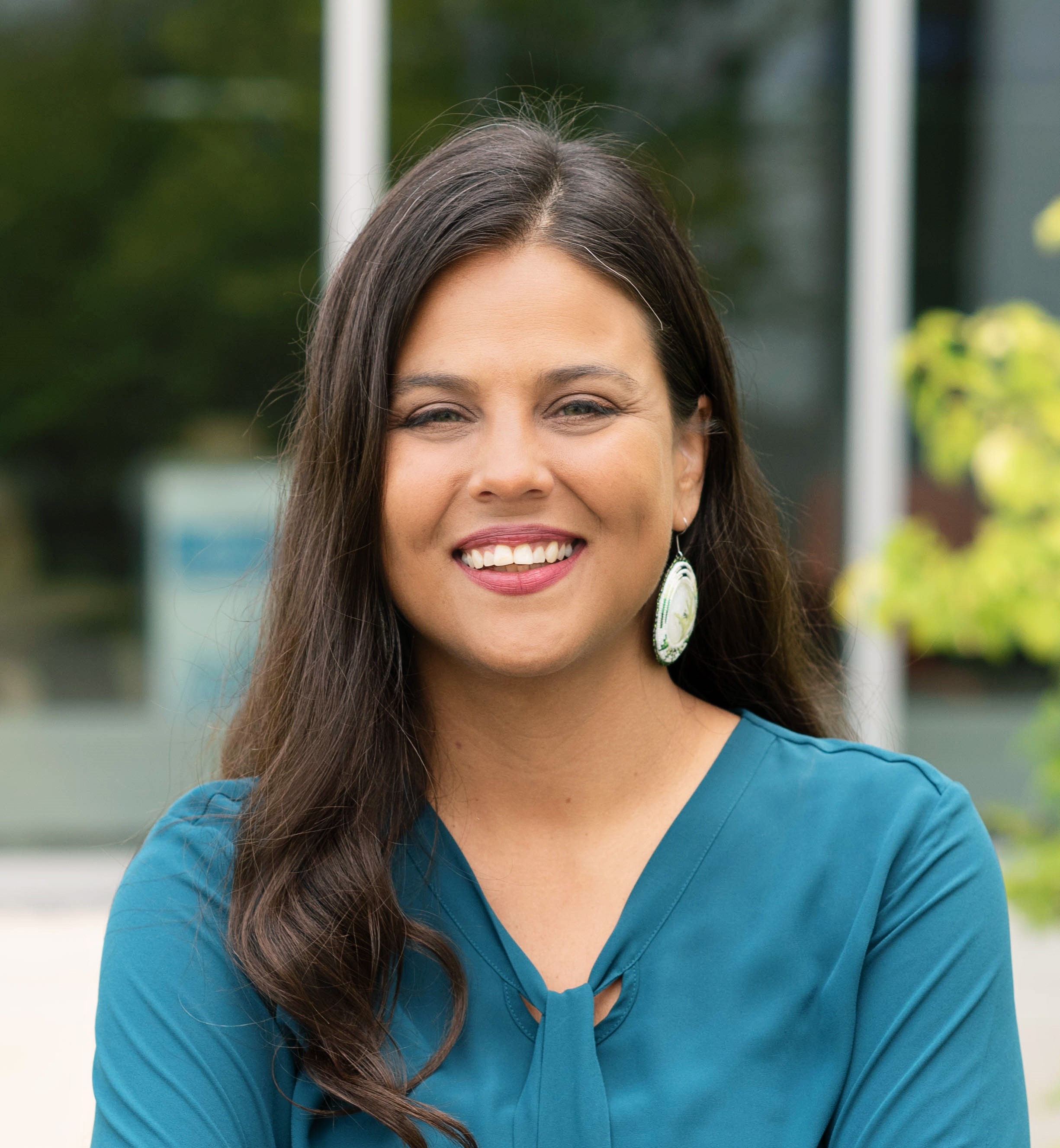 2-Sauve Headshot.jpg